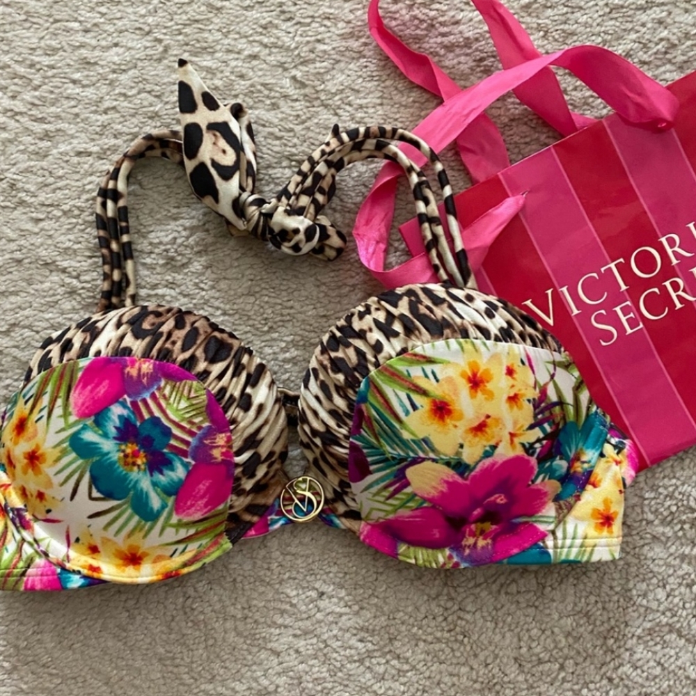 Victoria Secret Bombshell Swim Top 34A